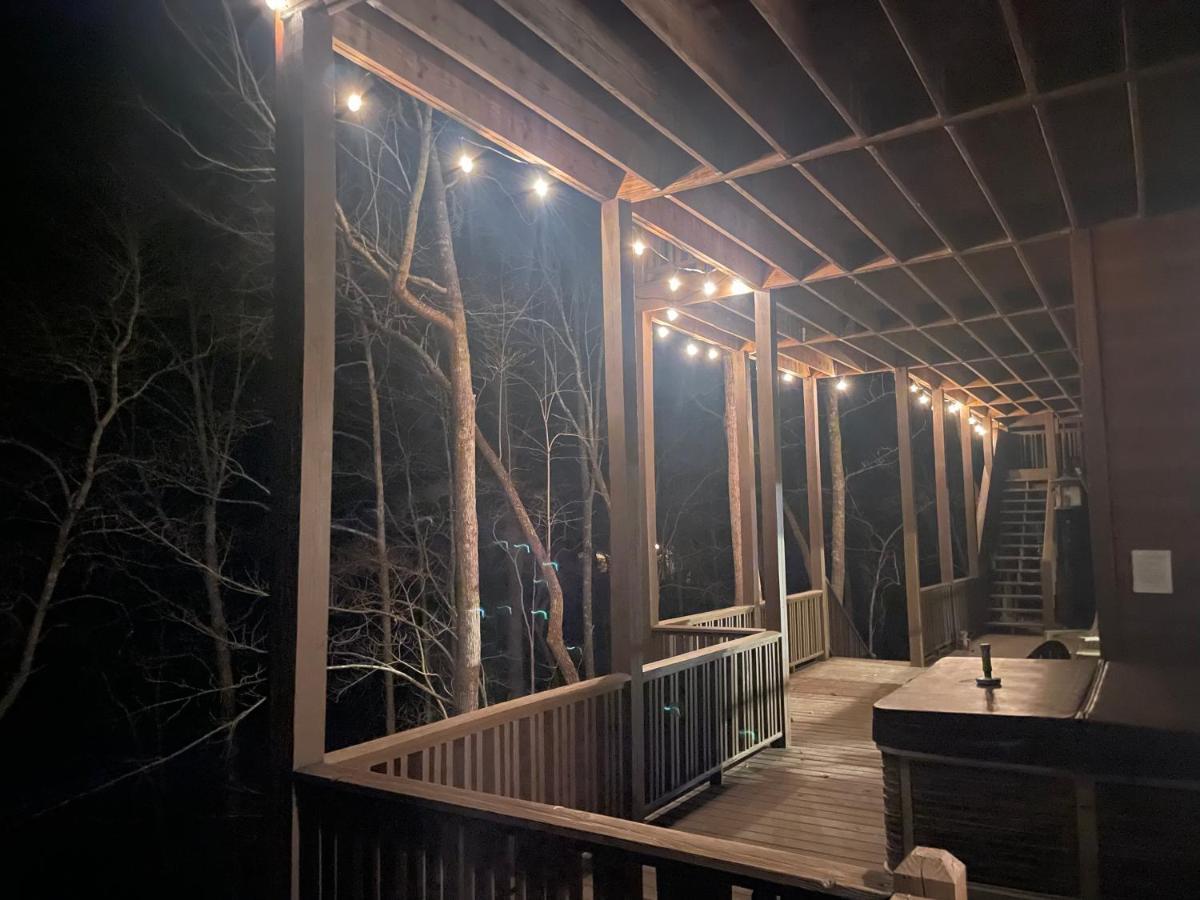 Cozy Creekfront Family Cabin-Pet Friendly -Gamerm-Hot Tub Hiawassee Bagian luar foto