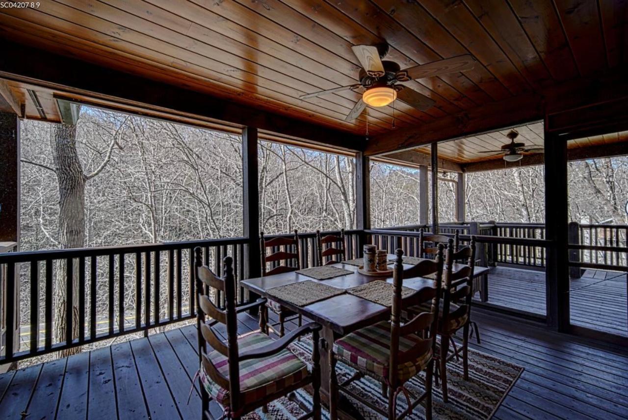 Cozy Creekfront Family Cabin-Pet Friendly -Gamerm-Hot Tub Hiawassee Bagian luar foto