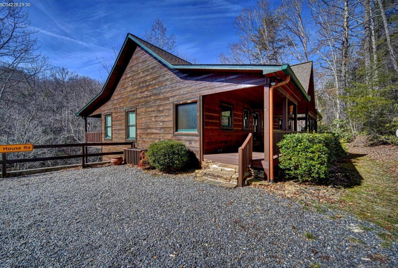 Cozy Creekfront Family Cabin-Pet Friendly -Gamerm-Hot Tub Hiawassee Bagian luar foto