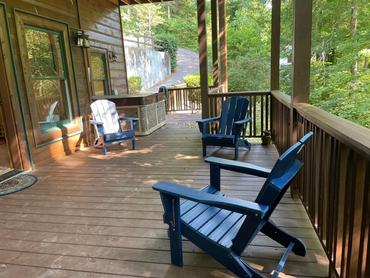 Cozy Creekfront Family Cabin-Pet Friendly -Gamerm-Hot Tub Hiawassee Bagian luar foto