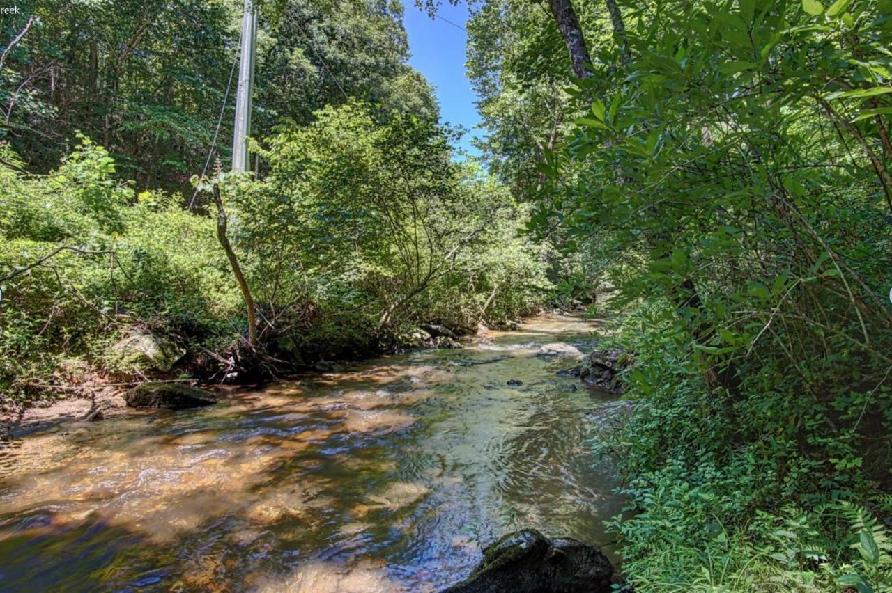 Cozy Creekfront Family Cabin-Pet Friendly -Gamerm-Hot Tub Hiawassee Bagian luar foto
