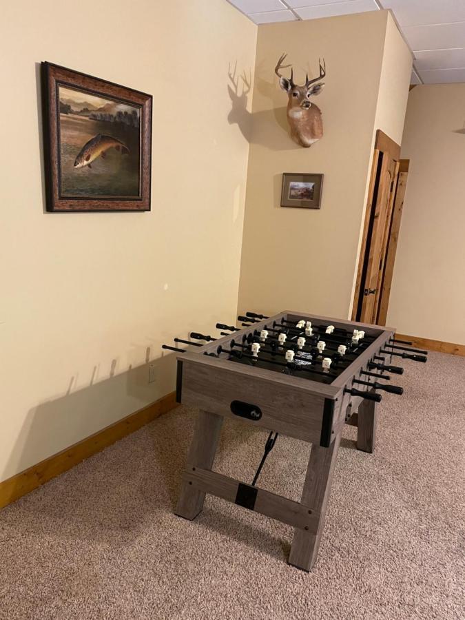 Cozy Creekfront Family Cabin-Pet Friendly -Gamerm-Hot Tub Hiawassee Bagian luar foto